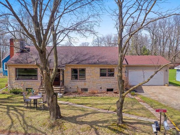 1107 GROSSE ROAD, Little Suamico, WI 54141