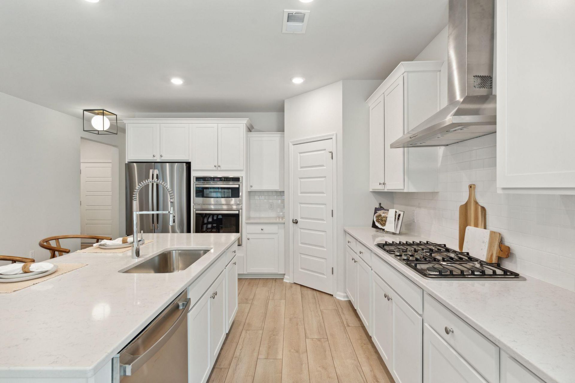 104 Archers Bay Street Photo 4