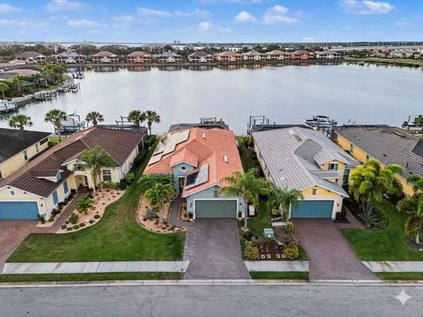 1018 OVERLOOK COURT , BRADENTON, FL 34208