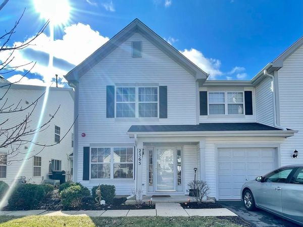 2565 Dickens Court , Aurora, IL 60503