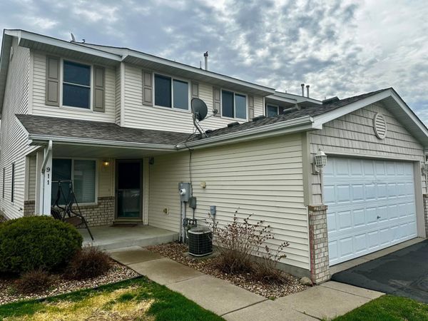 911 Harmony Path, Norwood Young America, MN 55397
