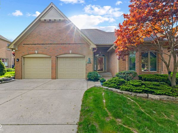 1858 Broadleaf Court , Greenwood, IN 46143