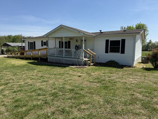 1247 Myrtle Rd , Bradyville, TN 37026