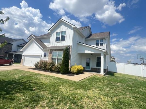 2602 Kingfisher Dr , Murfreesboro, TN 37128