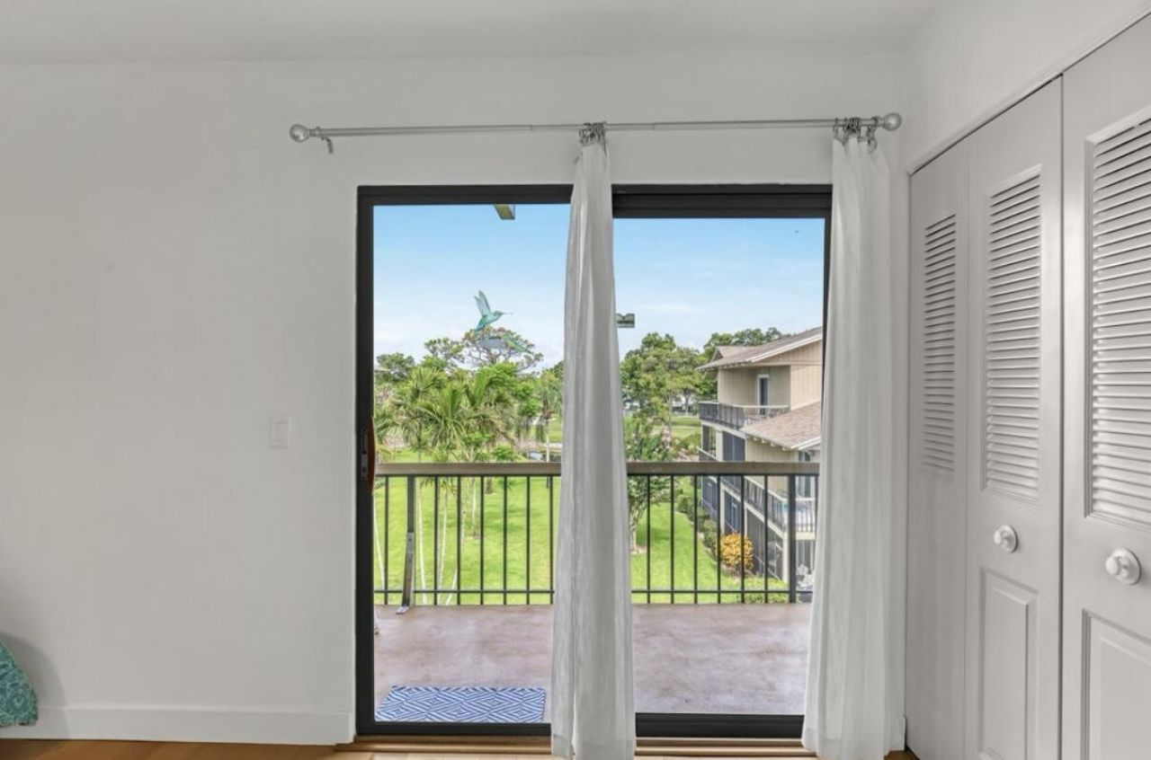 18390 SE Wood Haven Lane, Unit E, Jupiter, FL 33469 Photo