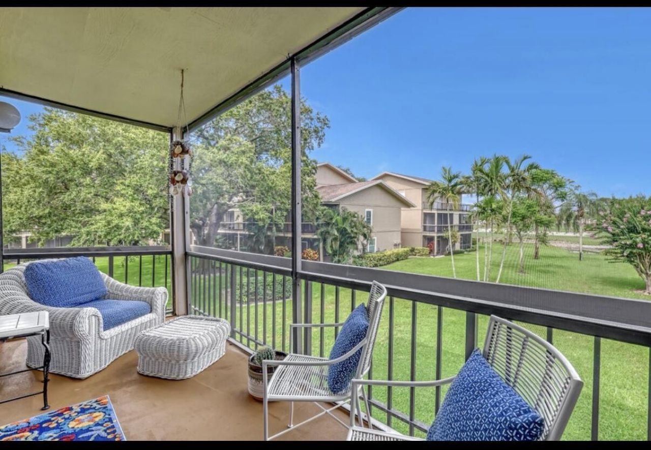18390 SE Wood Haven Lane, Unit E, Jupiter, FL 33469 Photo