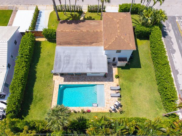 92 S 18th Ave Avenue S, Lake Worth Beach, FL 33460