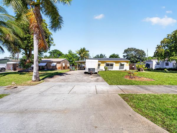 5730 NE 6th Terrace, Oakland Park, FL 33334