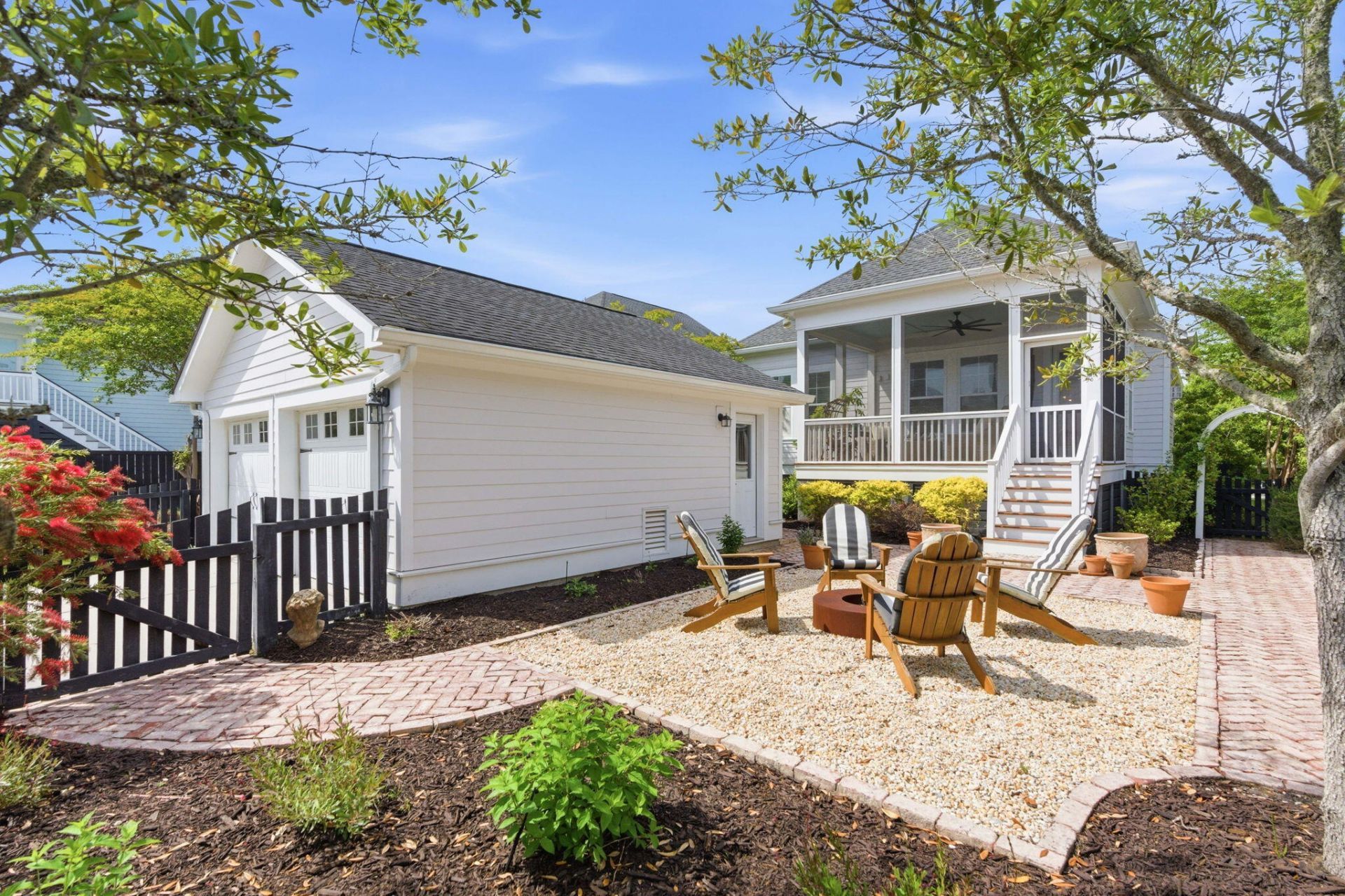 2511 Gatewood Street Photo 20