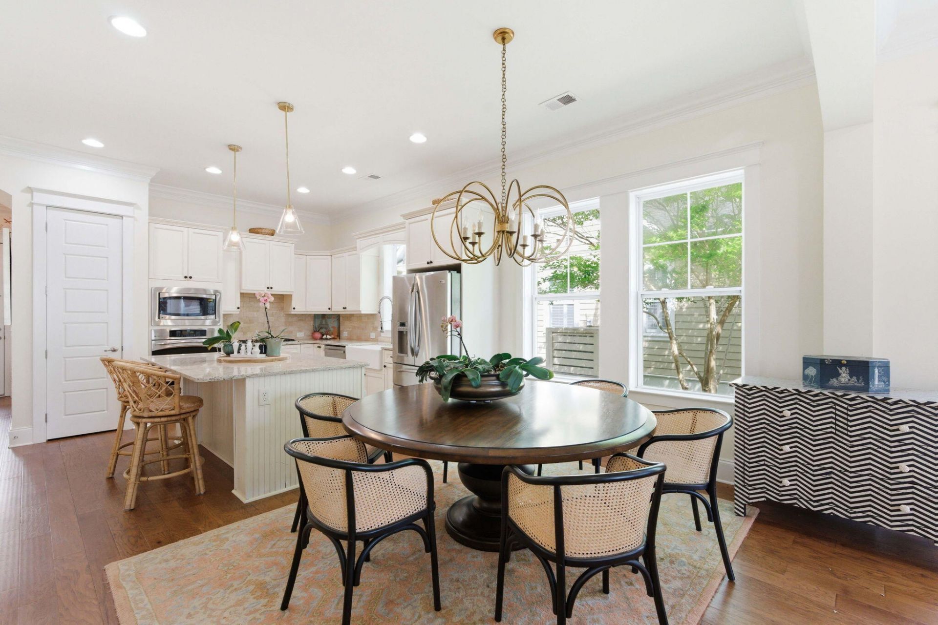 2511 Gatewood Street Photo 7