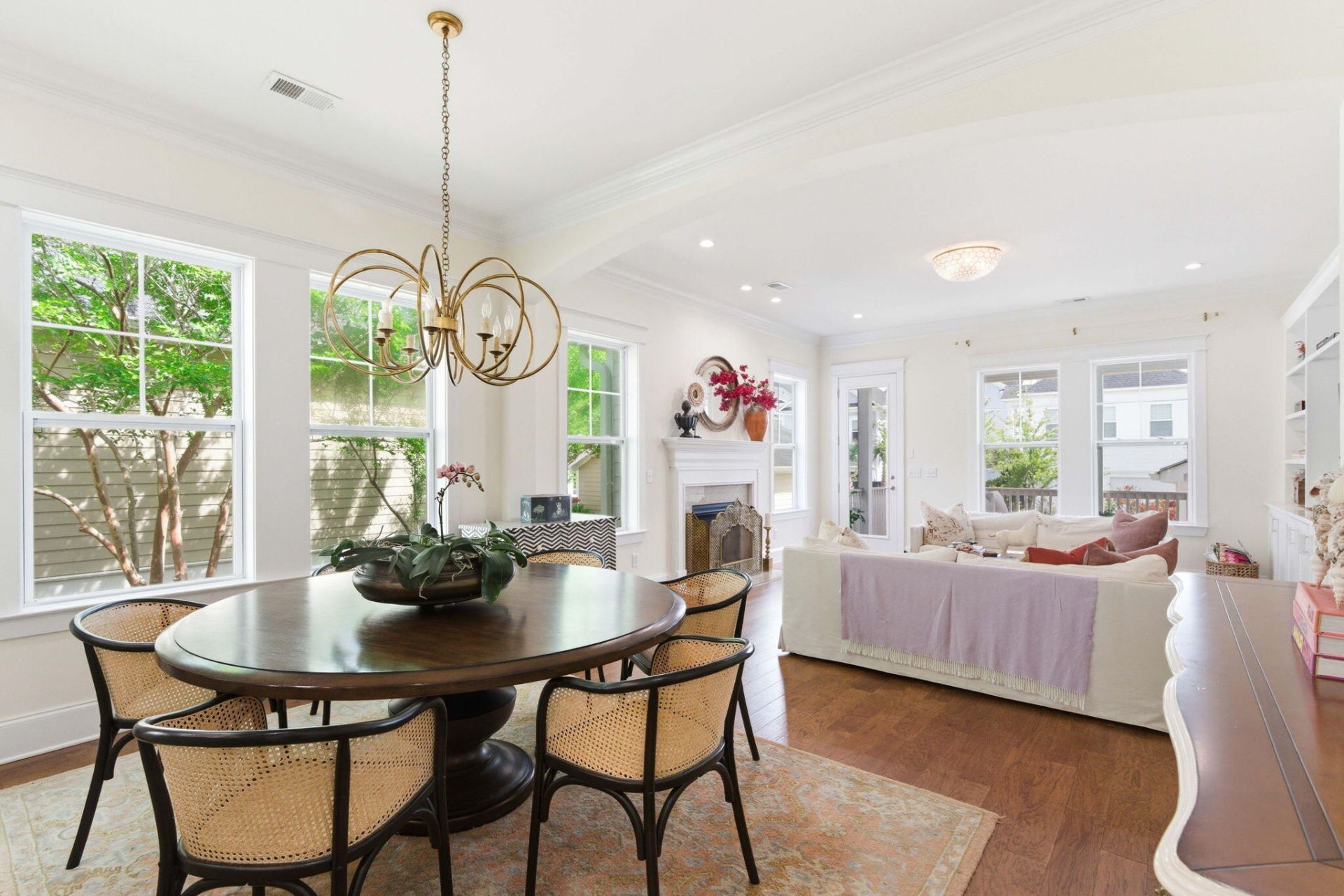 2511 Gatewood Street Photo 8