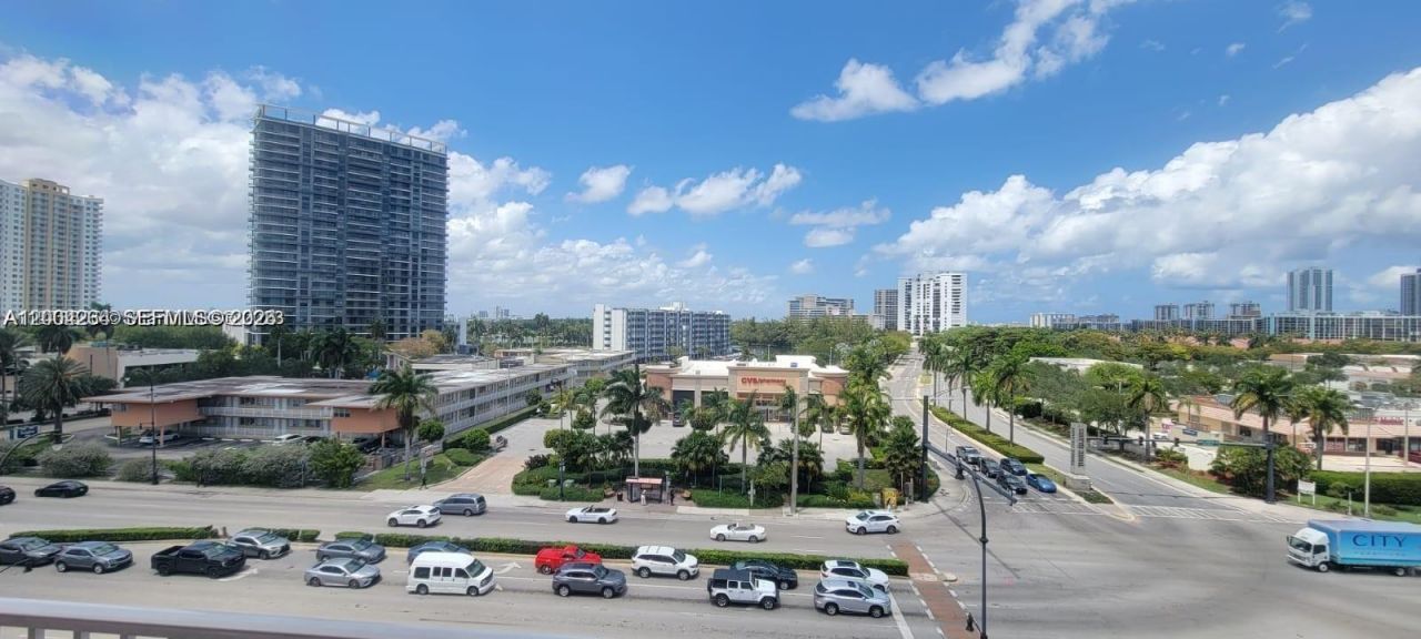 2200 E Hallandale Beach Blvd, Unit 303, Hallandale Beach, FL 33009 Photo