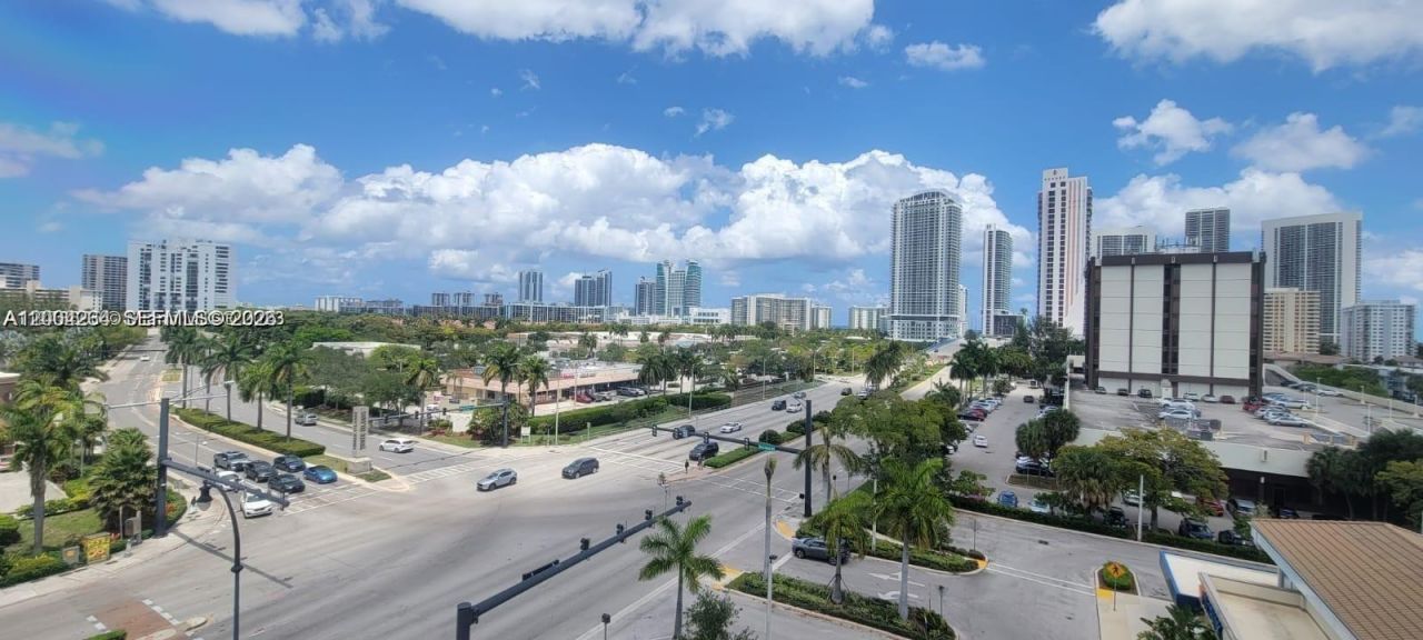 2200 E Hallandale Beach Blvd, Unit 303, Hallandale Beach, FL 33009 Photo