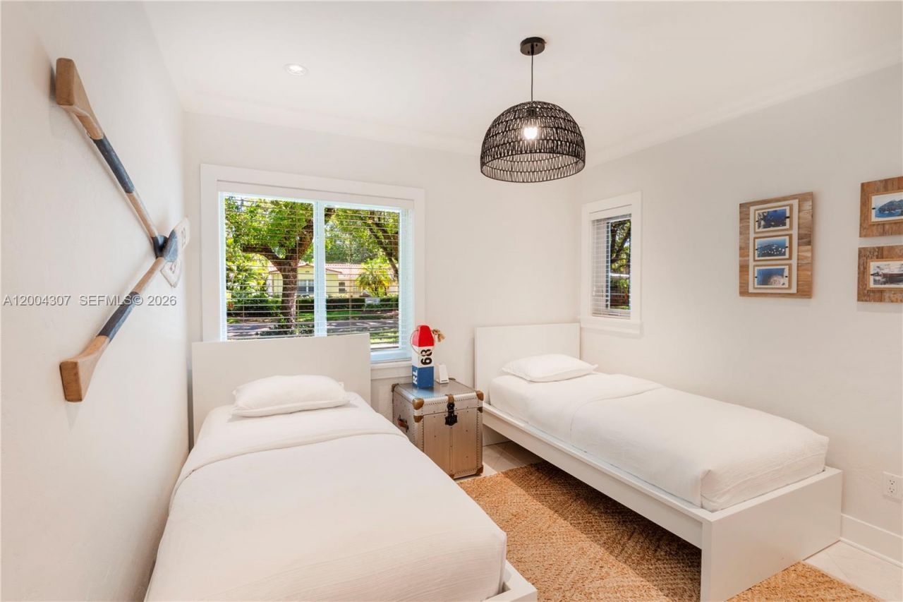 1029 Mariposa Ave , Coral Gables, FL 33146 Photo