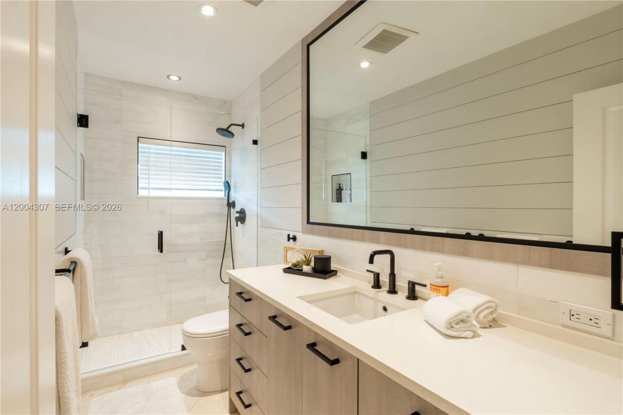 1029 Mariposa Ave , Coral Gables, FL 33146 Photo