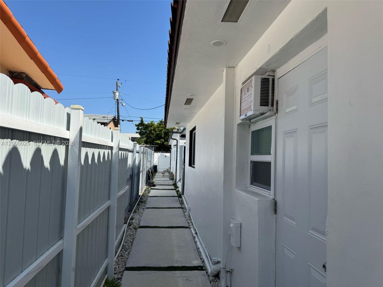 729 E 23rd St, Hialeah, FL 33013 Photo