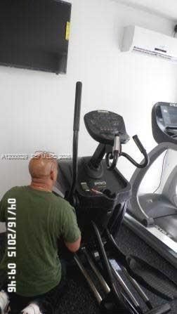 11750 NE 16th Ave , Unit 303, Miami, FL 33161 Photo