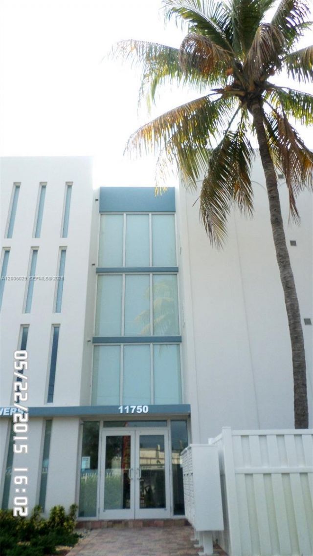 11750 NE 16th Ave , Unit 303, Miami, FL 33161 Photo