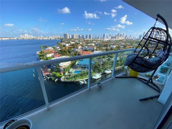 2841 NE 163rd St, Unit 1007, North Miami Beach, FL 33160