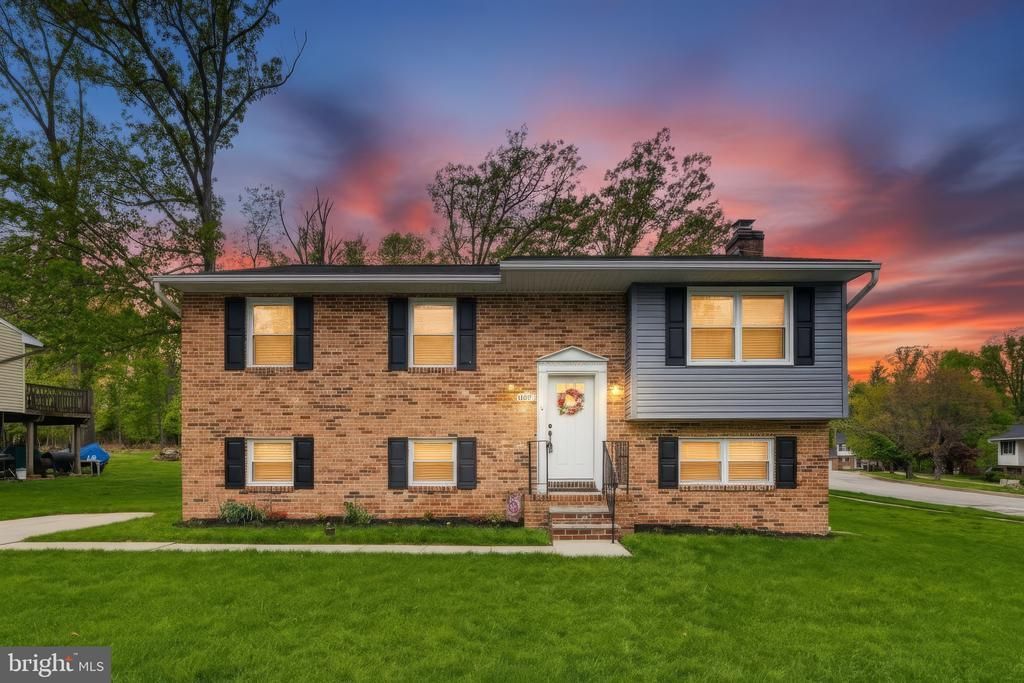 6807 Upper Mills Circle, Baltimore, MD 21228 Main Photo