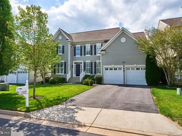 17675 CLEVELAND PARK DRIVE, ROUND HILL, VA 20141