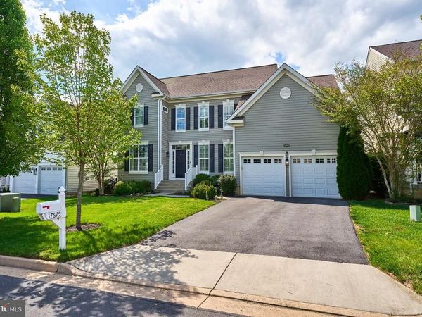 17675 CLEVELAND PARK DRIVE, ROUND HILL, VA 20141