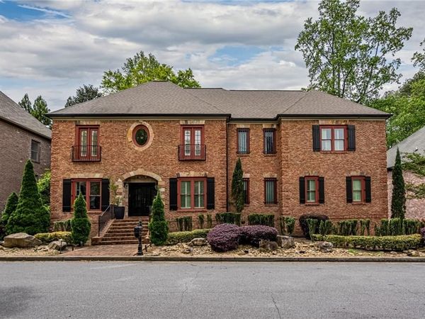 1240 Brookhaven Hideway Court NE, Atlanta, GA 30319
