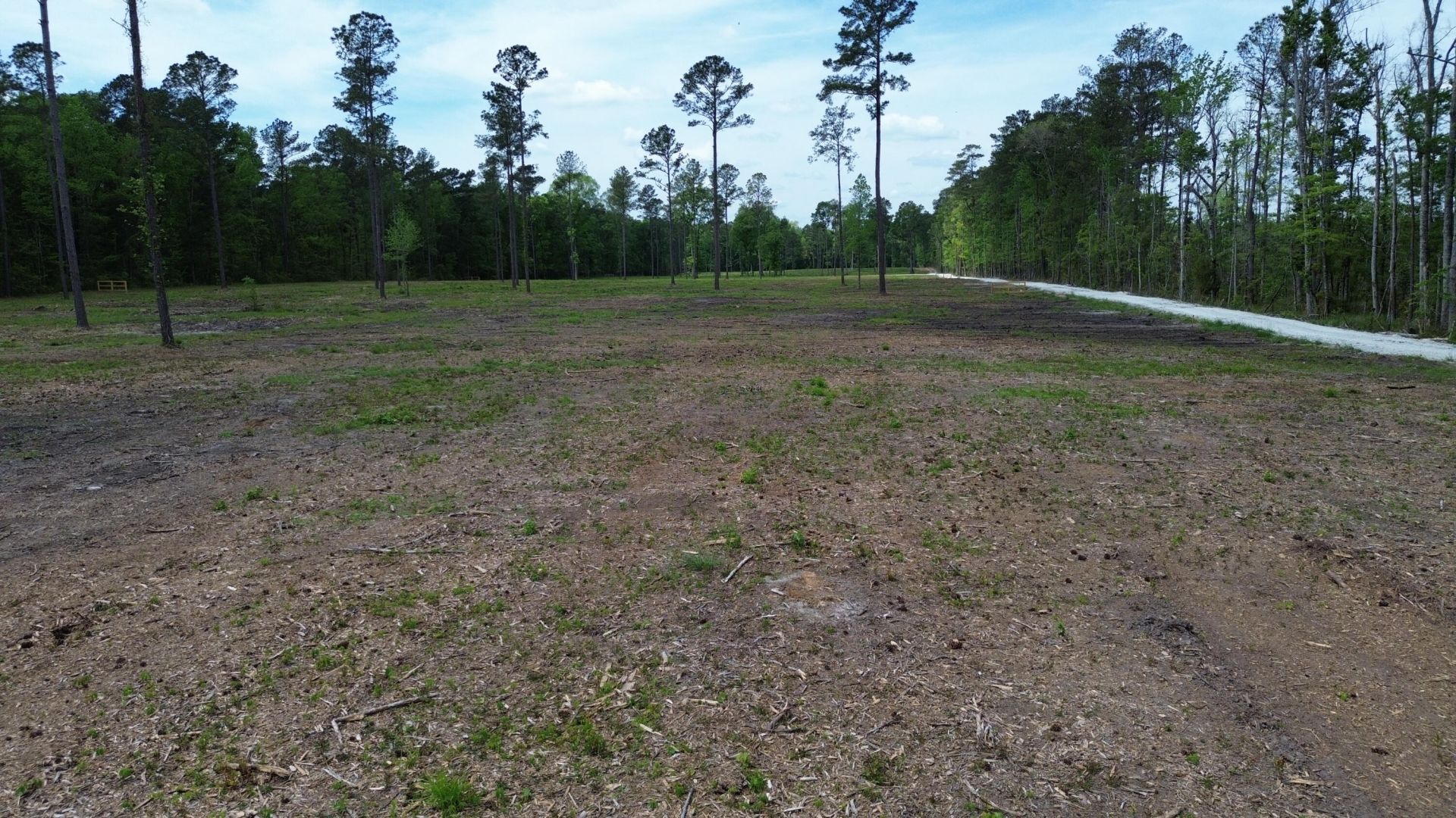 6 Highway 27 Photo 8