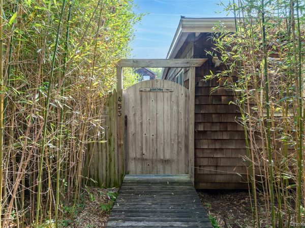 453 Dehnhoff Walk , Ocean Beach, NY 11770