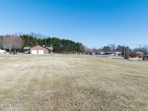 Kenmark Drive, Maryville, TN 37803