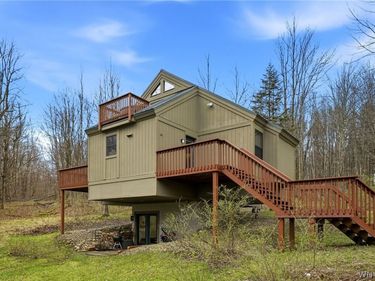 10 Abbott Hill Road Extension, Boston, NY 14025