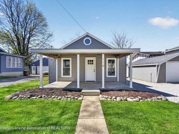 118 E Washington Street, Dimondale, MI 48821