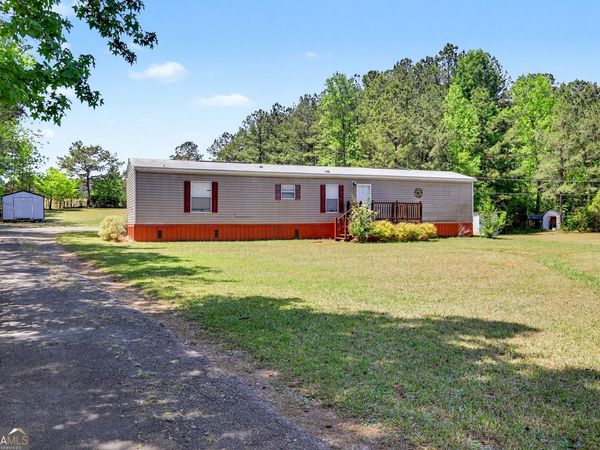 527 A South Steel Bridge Road, Eatonton, GA 31024