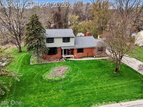 4819 Bretton Lane, Highland Twp, MI 48356