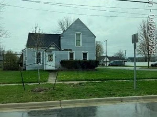 607 Toledo Street, Dundee Vlg, MI 48131