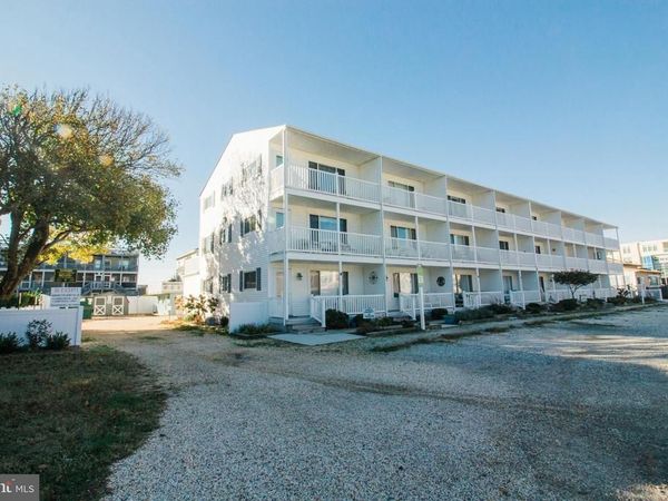 24 DICKINSON AVENUE, Unit 8B, DEWEY BEACH, DE 19971