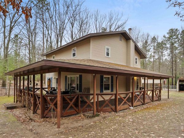 559 Hobbs Highway S, Traverse City, MI 49696