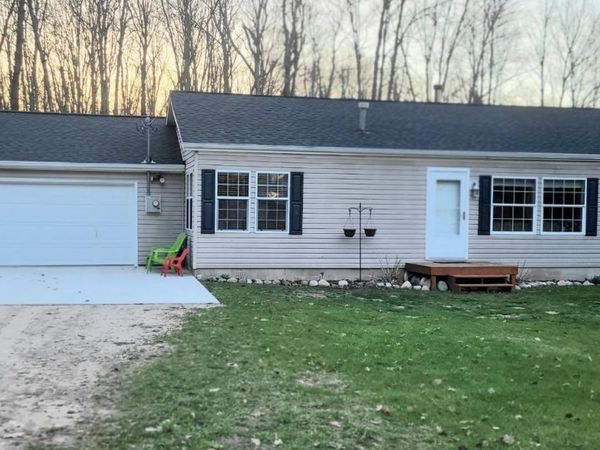 4896 Oslund Road, Mancelona, MI 49659