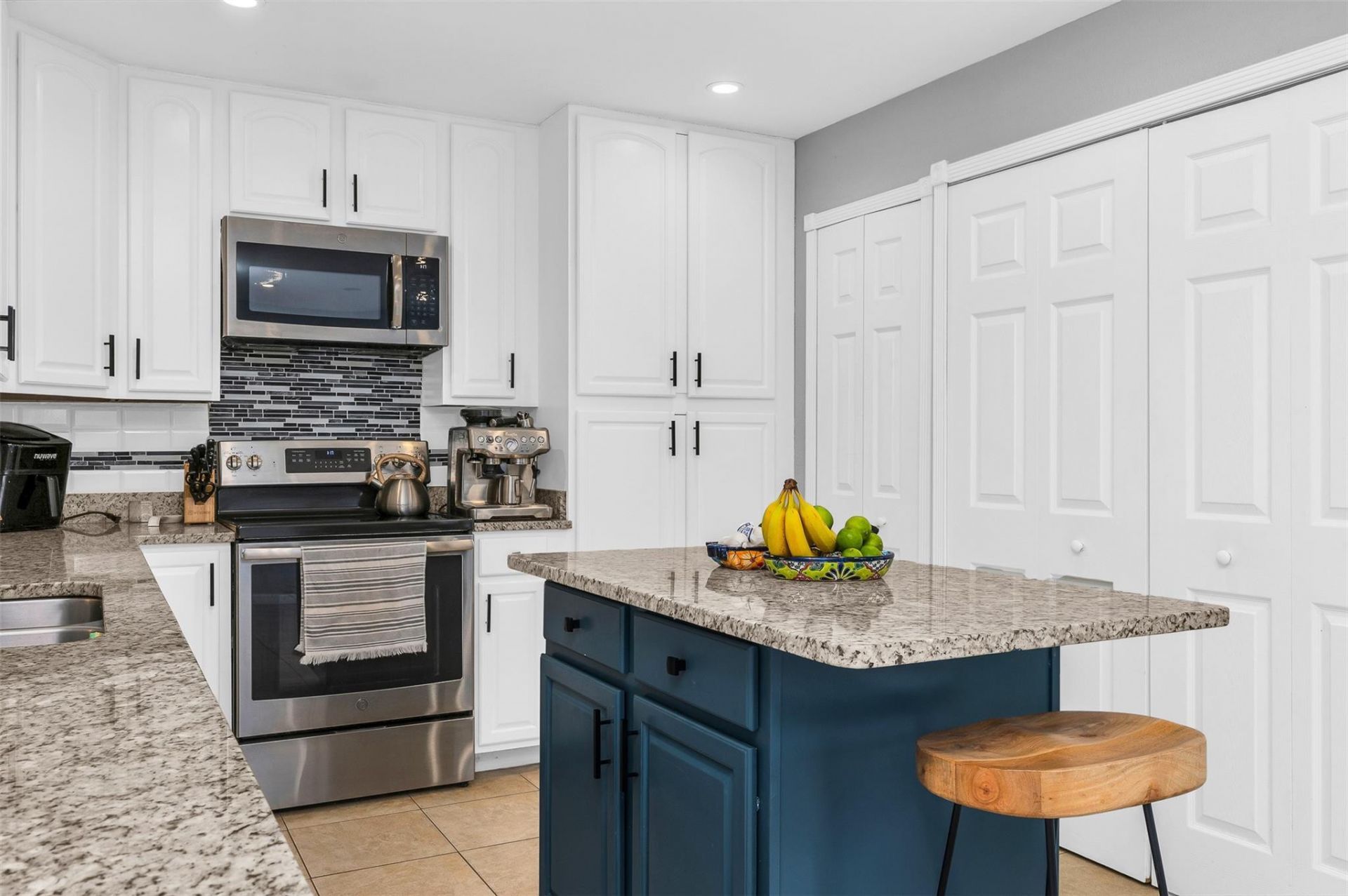 3860 NW 122nd Terrace, Sunrise, FL 33323 Photo