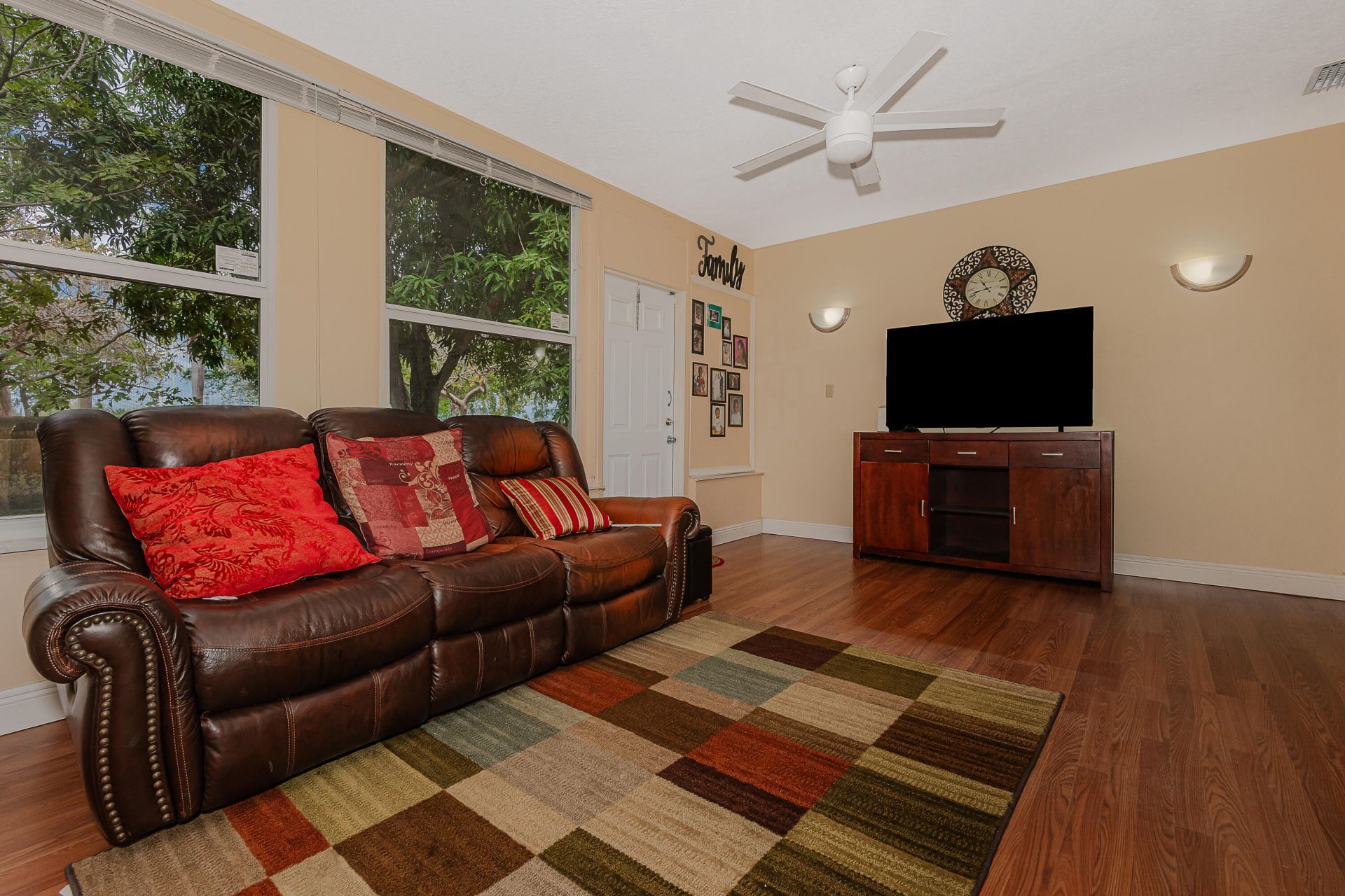 3685 NW 43rd Place, Lauderdale Lakes, FL 33309 Photo