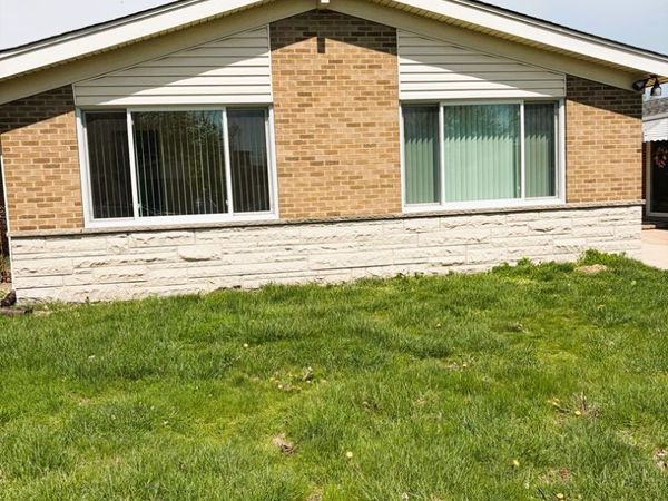 5250 Jarvis Avenue , Skokie, IL 60077