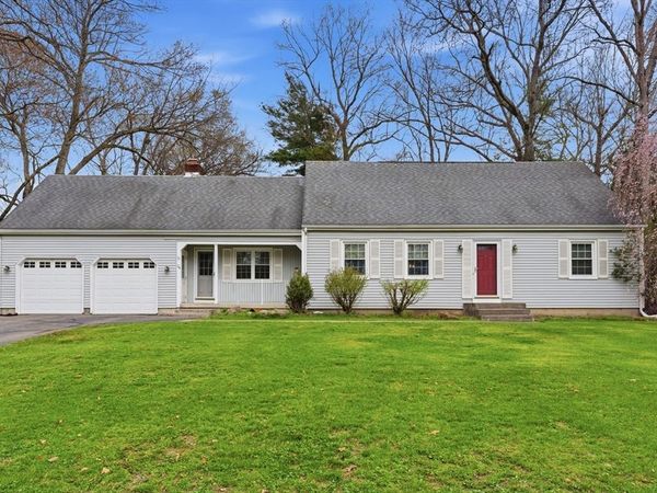 24 Deerfoot Dr, East Longmeadow, MA 01028