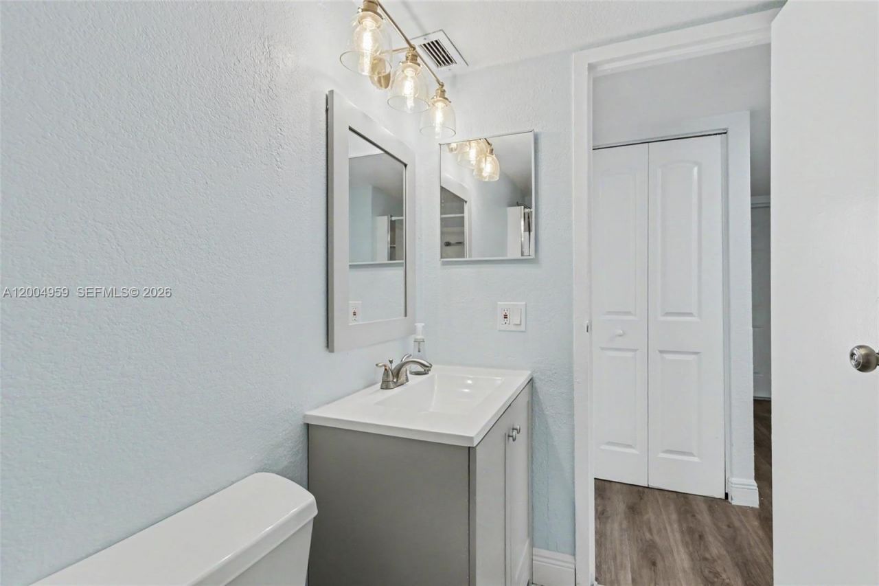 1402 NW 80th Ave , Unit 302, Margate, FL 33063 Photo