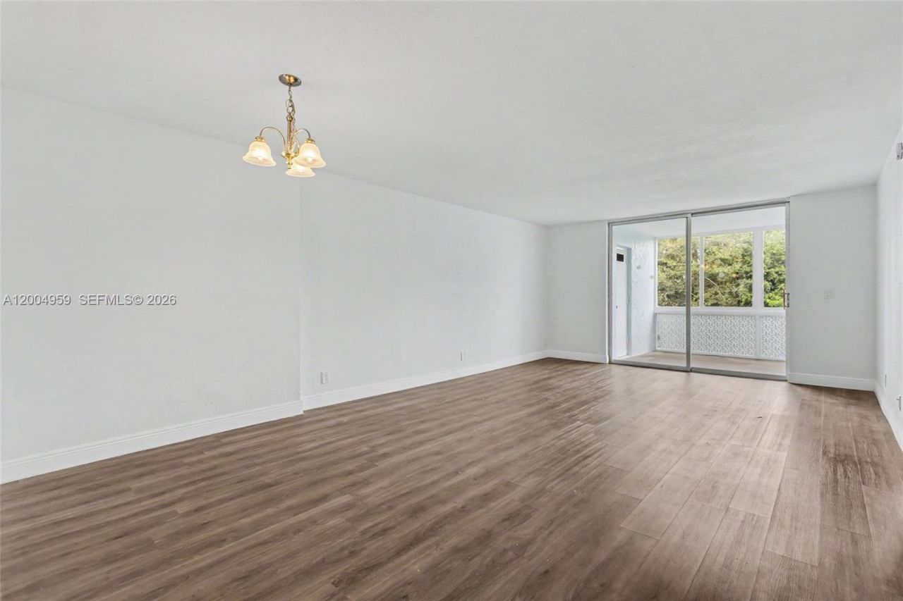 1402 NW 80th Ave , Unit 302, Margate, FL 33063 Photo