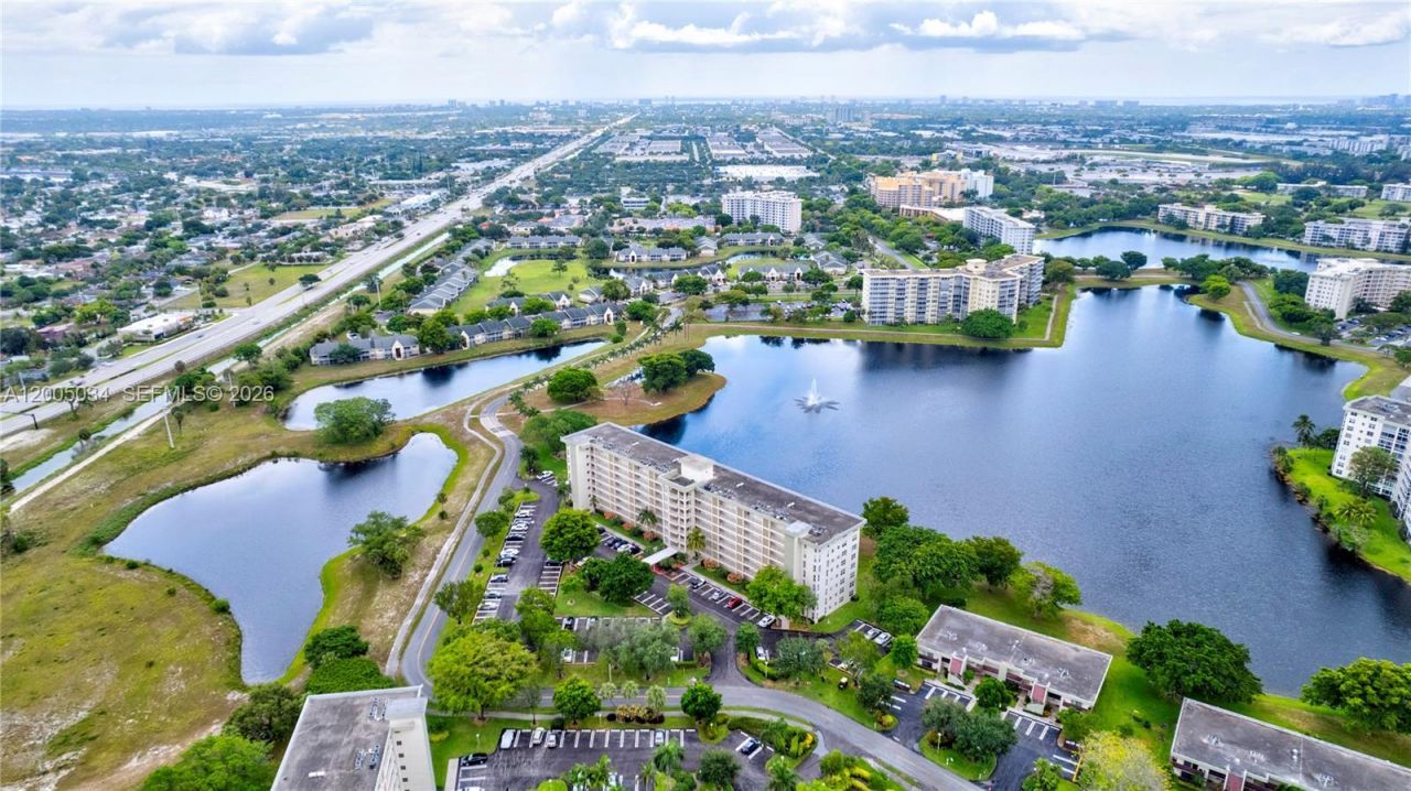 3091 N Course Dr , Unit 702, Pompano Beach, FL 33069 Photo