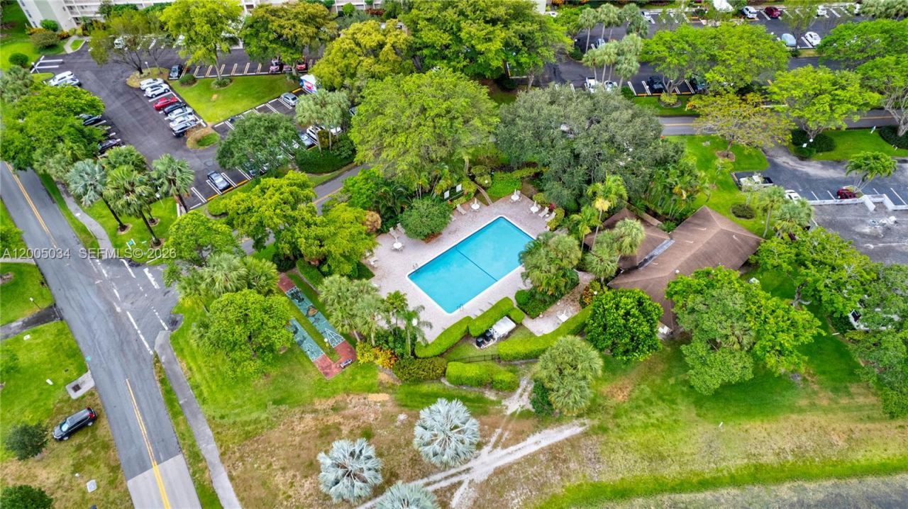 3091 N Course Dr , Unit 702, Pompano Beach, FL 33069 Photo