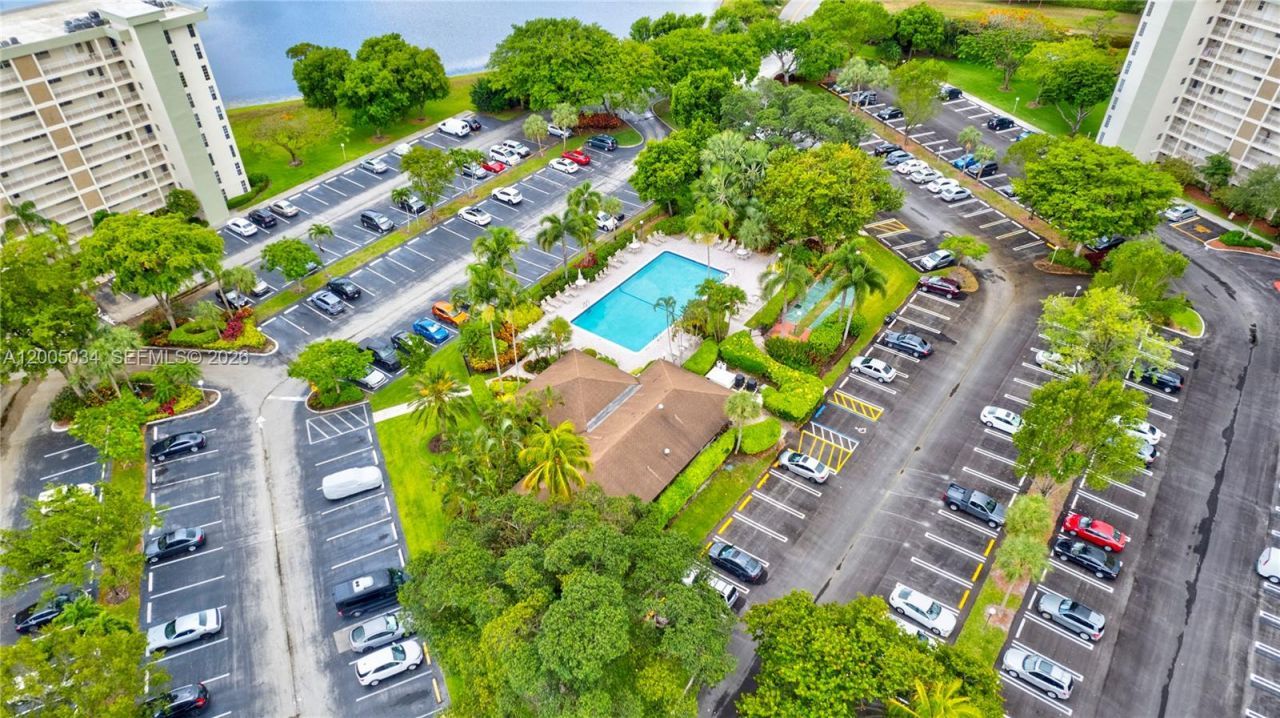 3091 N Course Dr , Unit 702, Pompano Beach, FL 33069 Photo