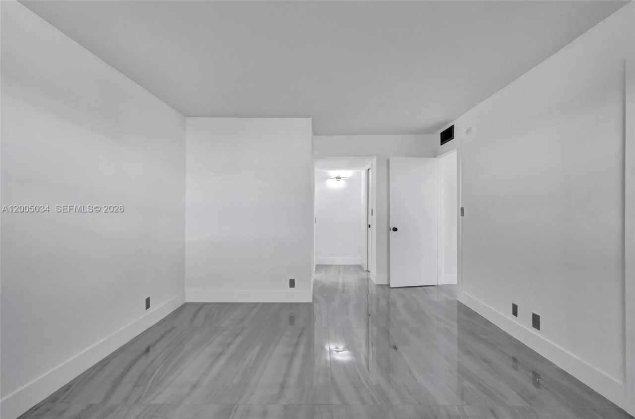 3091 N Course Dr , Unit 702, Pompano Beach, FL 33069 Photo