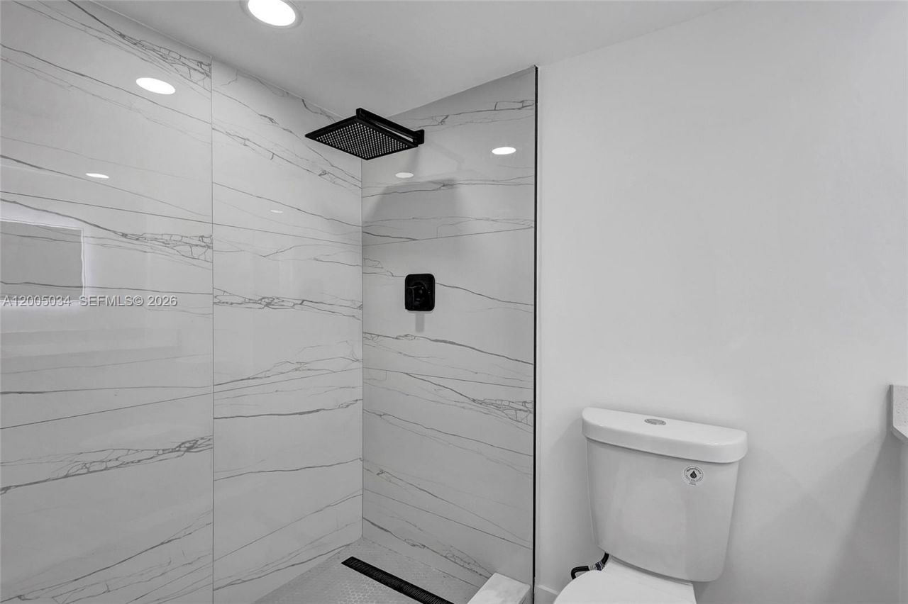 3091 N Course Dr , Unit 702, Pompano Beach, FL 33069 Photo