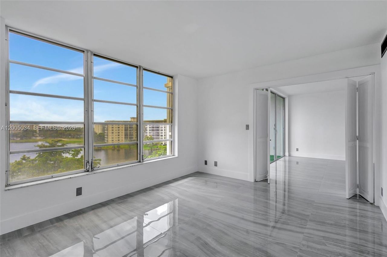 3091 N Course Dr , Unit 702, Pompano Beach, FL 33069 Photo